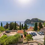 Al Mare شقة تاورمينا