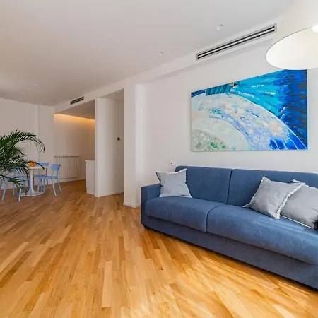 Al Mare Apartment
